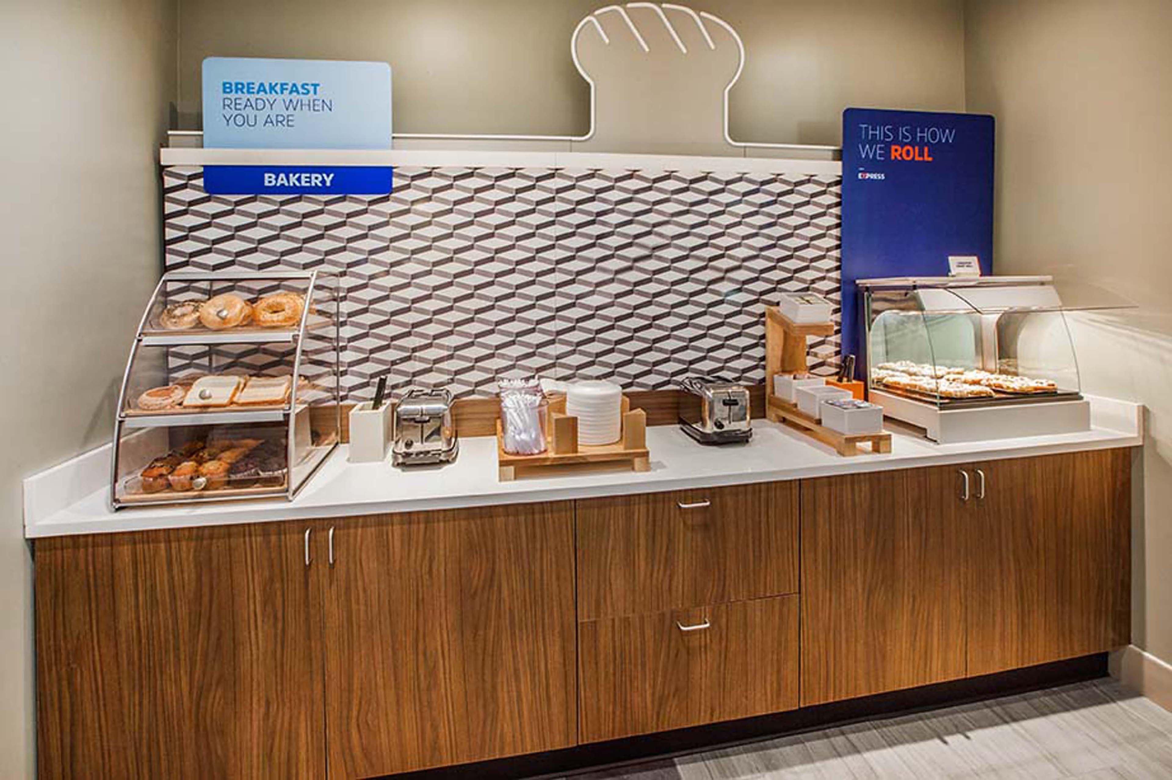 Holiday Inn Express Baton Rouge North By Ihg Zachary Εξωτερικό φωτογραφία