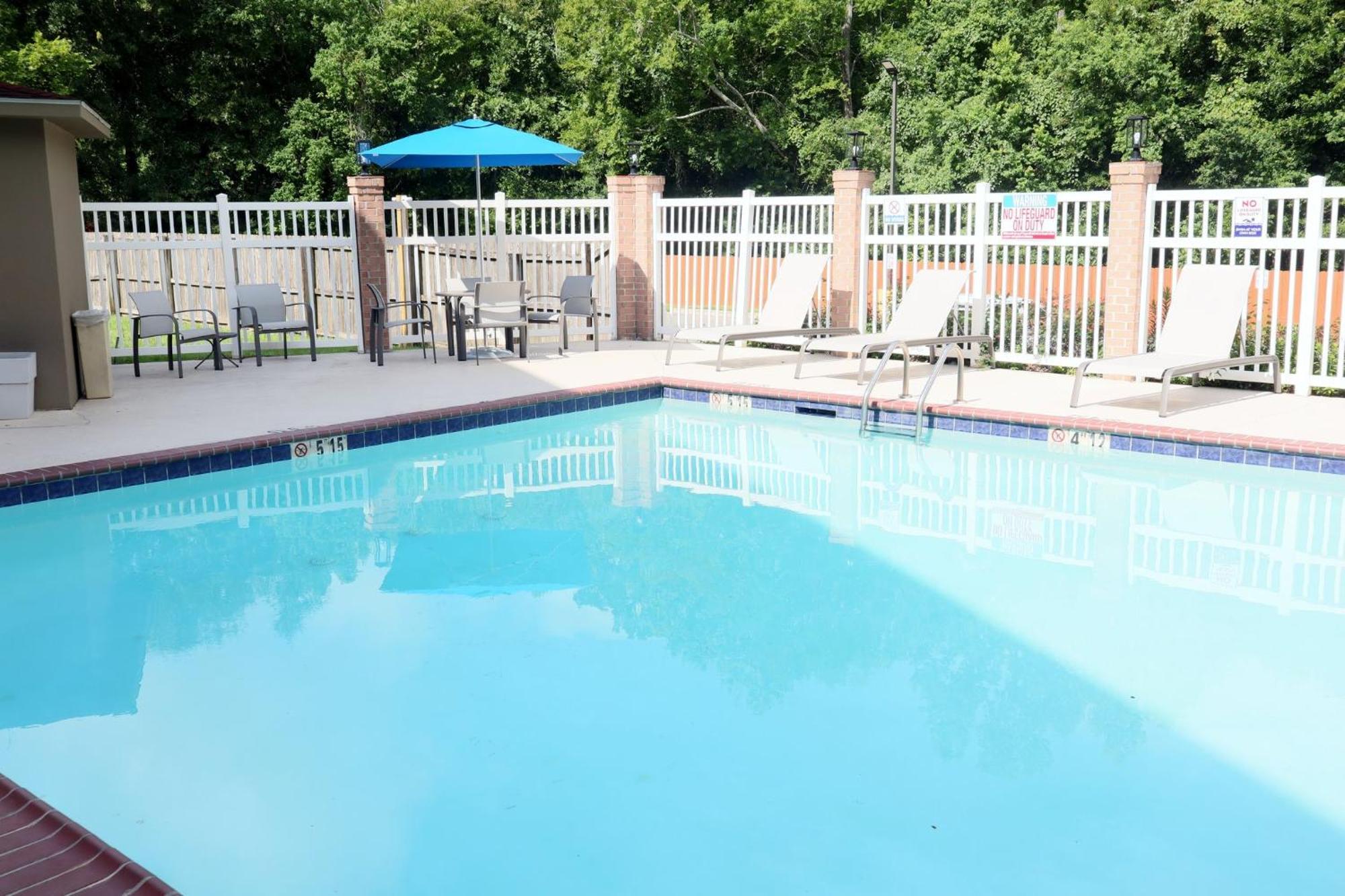 Holiday Inn Express Baton Rouge North By Ihg Zachary Εξωτερικό φωτογραφία
